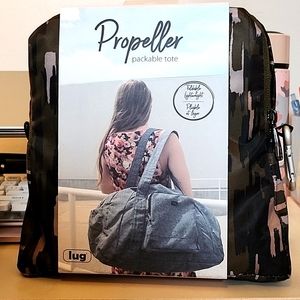 NWT Lug Propeller Packable Tote Duffel Bag in Riverwalk Olive